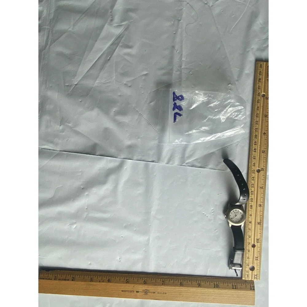 Analog Wrist Watch Silver Tone‎ Case Black Leather Band